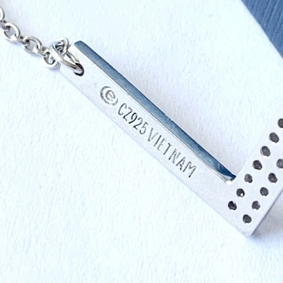 🌸Necklace🌸 L shape 925 sterling silver CZ necklace - Picture 8 of 12